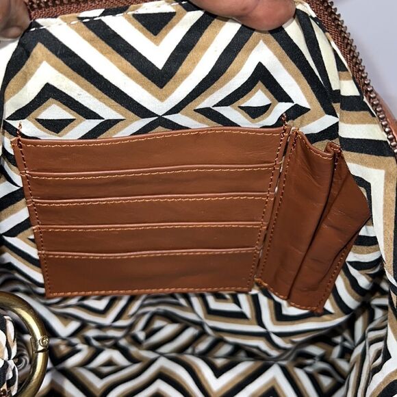 LATICO BROWN LEATHER WOMENS SHOULDER BAG W/DETACHABLE STRAP - Picture 9 of 12